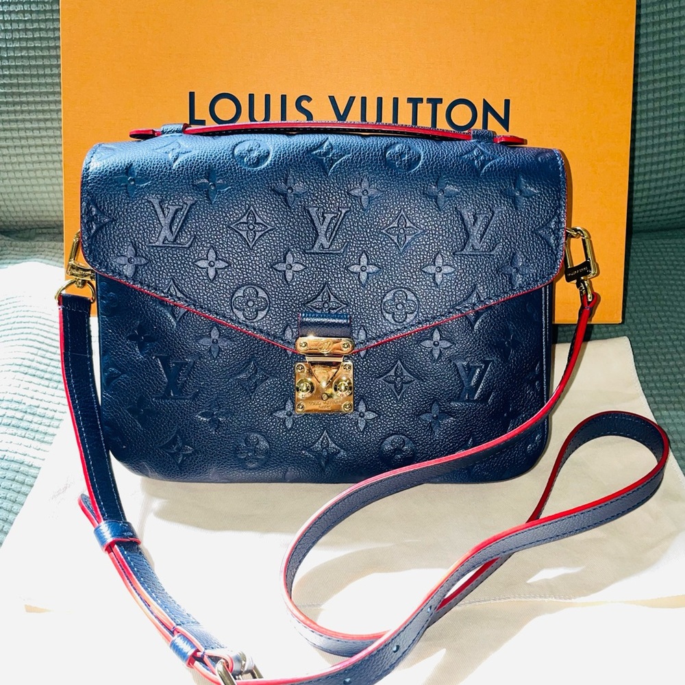 Authentic Louis Vuitton Pochette Metis in Monogram Empreinte Leather